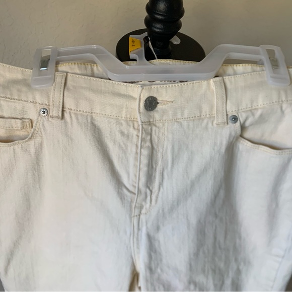 L. L. Bean Cream Denim Jeans women’s size 12 pants - Picture 3 of 12
